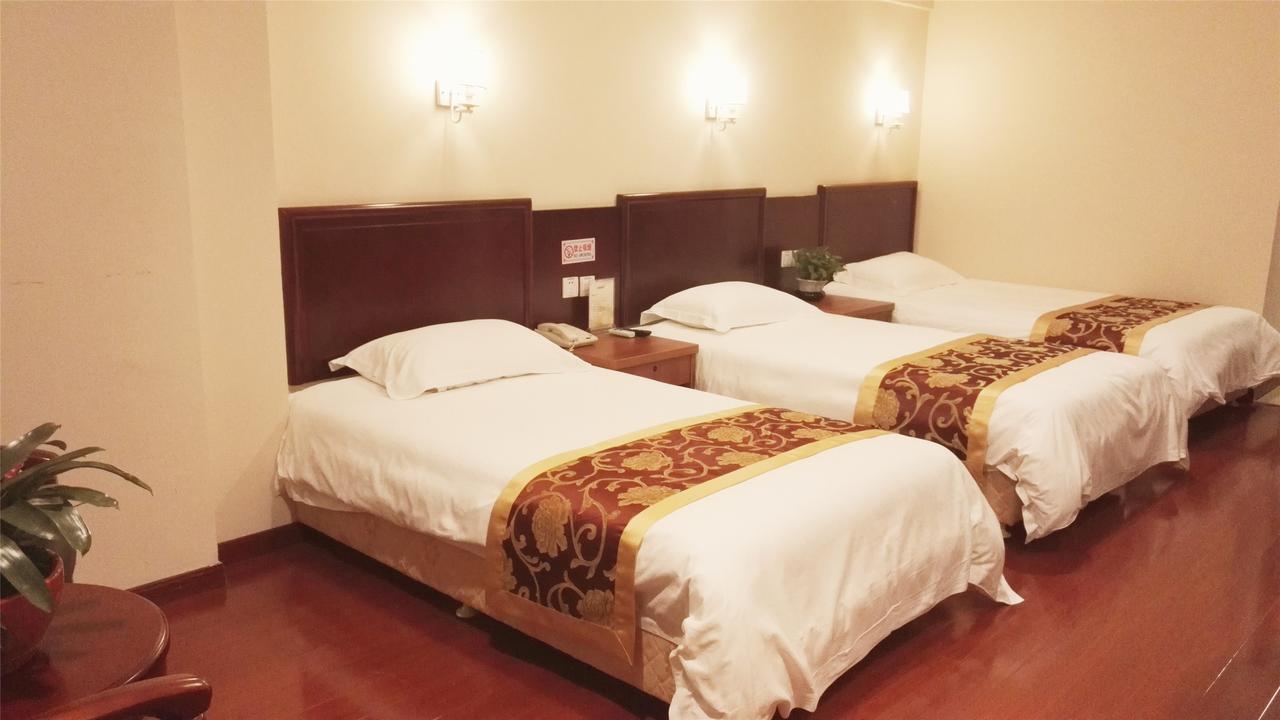 Shells Hanzhong City High Railway Station Renmin Road Hotel Exterior foto